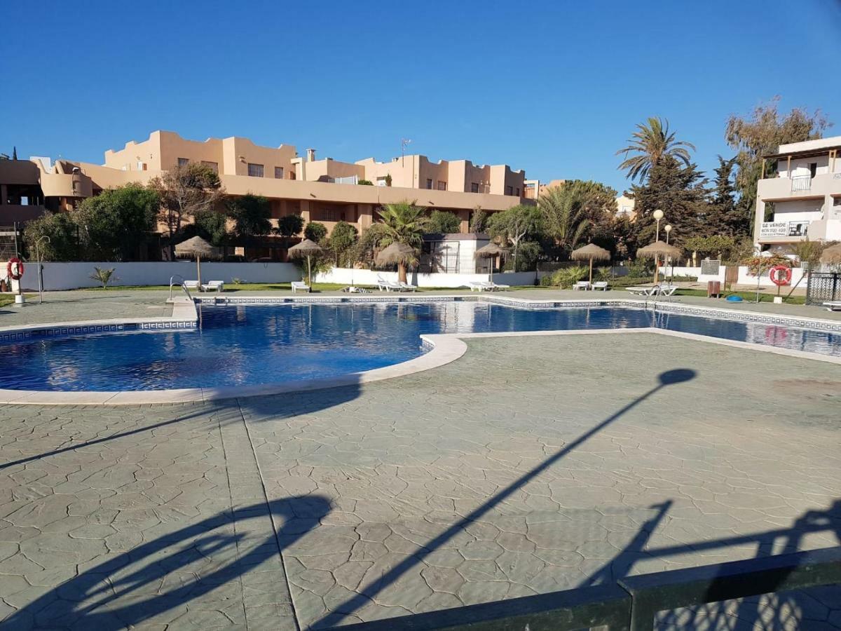 Casa Baja Extraordinaria En Urbanización Naturista! Las Bombardas Exterior foto